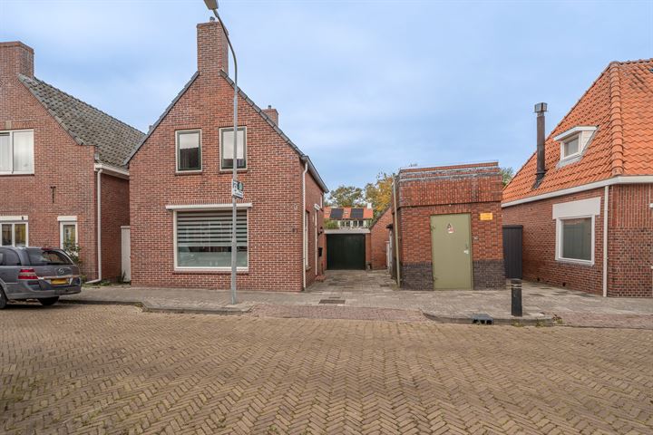 View photo 7 of Marcus Buschstraat 97