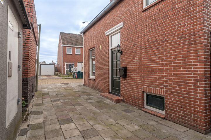 View photo 8 of Marcus Buschstraat 97