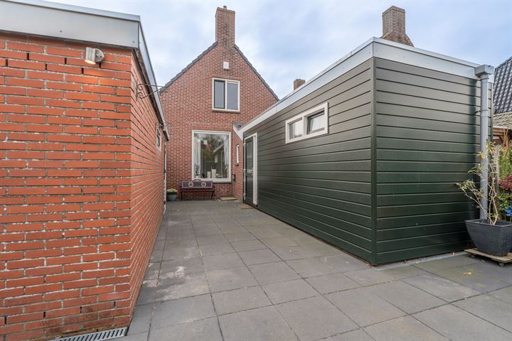 View photo 15 of Marcus Buschstraat 97