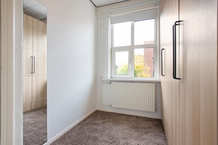 Foto 16 van Paramaribostraat 12