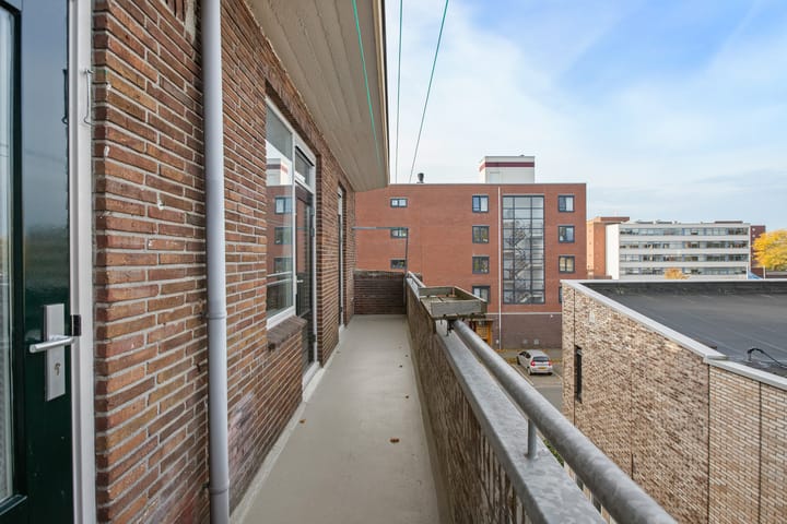 Foto 17 van Paramaribostraat 12