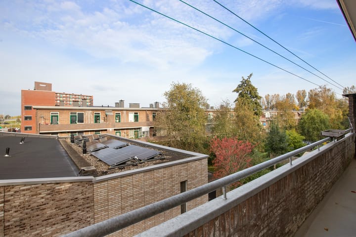 Foto 18 van Paramaribostraat 12