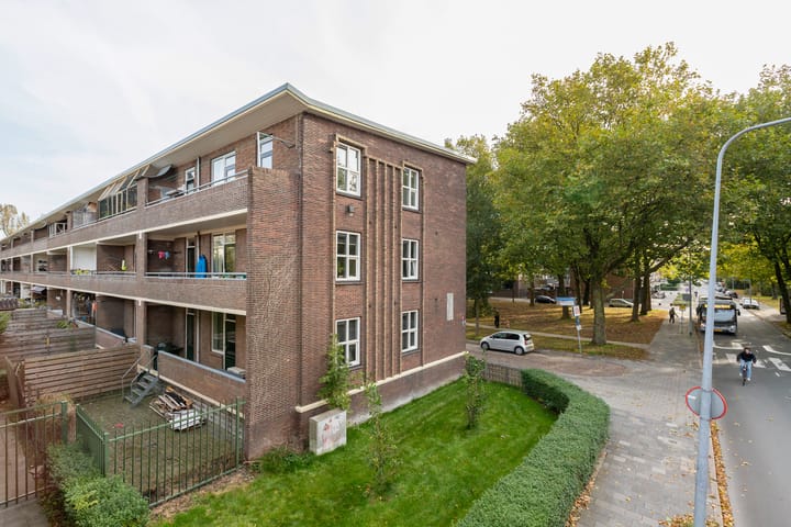 Foto 21 van Paramaribostraat 12