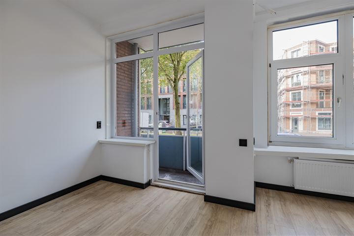 View photo 12 of Oranjestraat 27