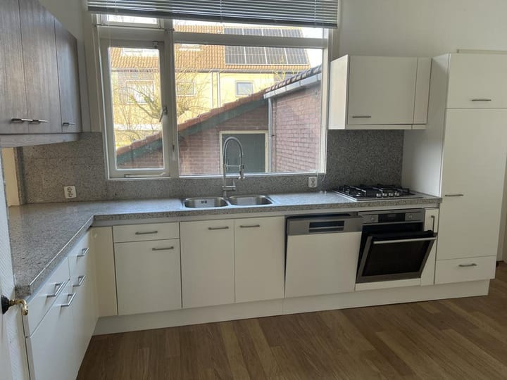 Foto 13 van Veursestraatweg 141