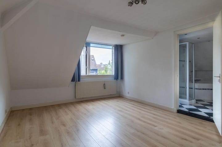 Foto 25 van Veursestraatweg 141