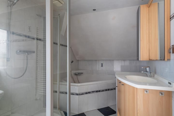 Foto 26 van Veursestraatweg 141