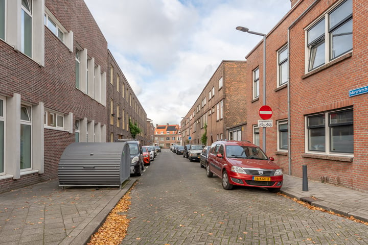 Bekijk foto 41 van Margrietstraat 7