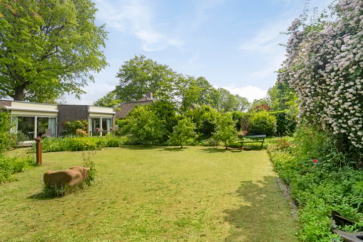 Kruisbaan 13