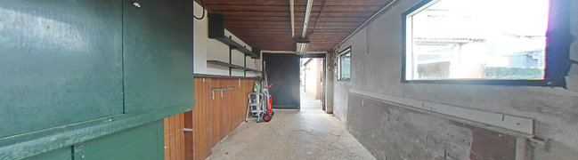 Bekijk 360° foto van garage van van Bennekomweg 39