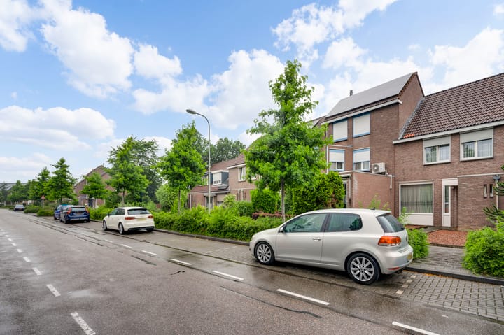 Foto 24 van Ambachtsingel 85