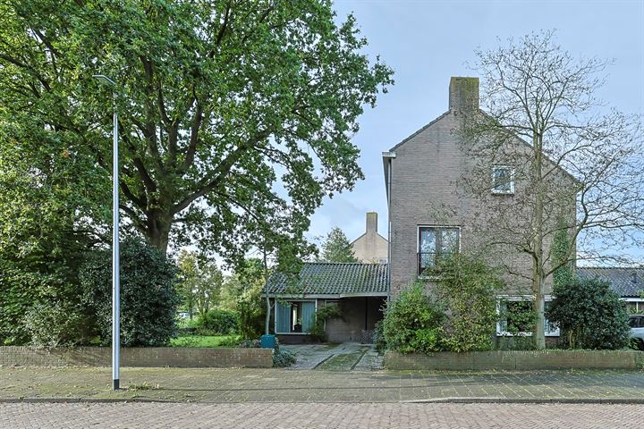 View photo 5 of Van Diepeningenlaan 1