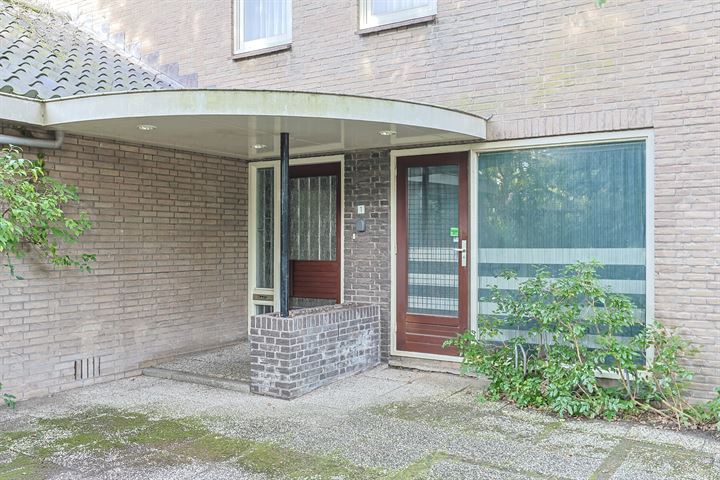 View photo 8 of Van Diepeningenlaan 1