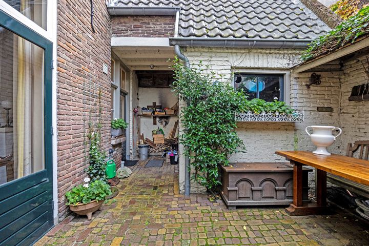 Bekijk foto 41 van Winkelstraat 2