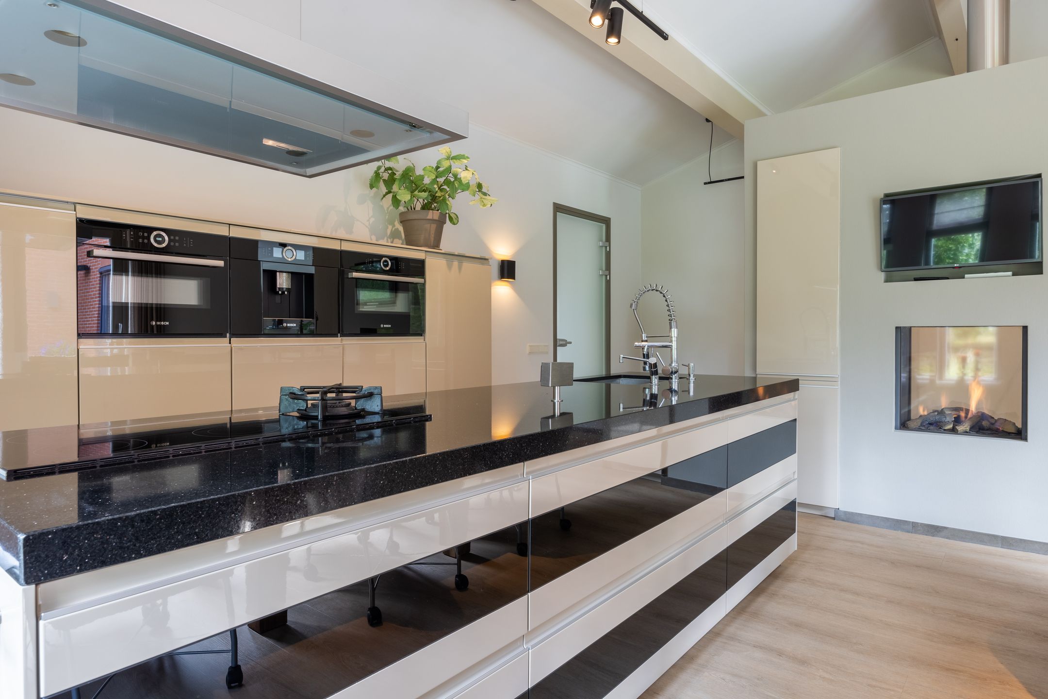 Foto 15 van Rietveldhof 9