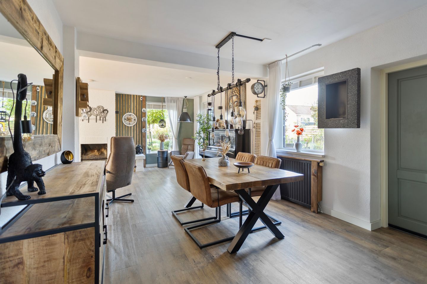 Foto 10 van Laaghalerstraat 28