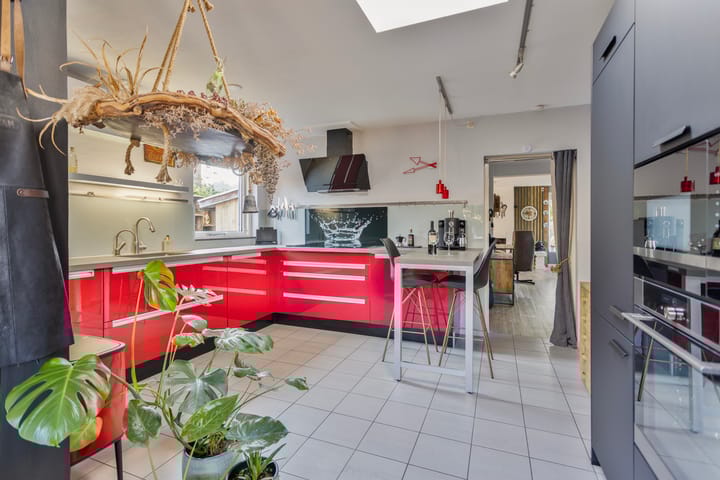 Foto 13 van Laaghalerstraat 28