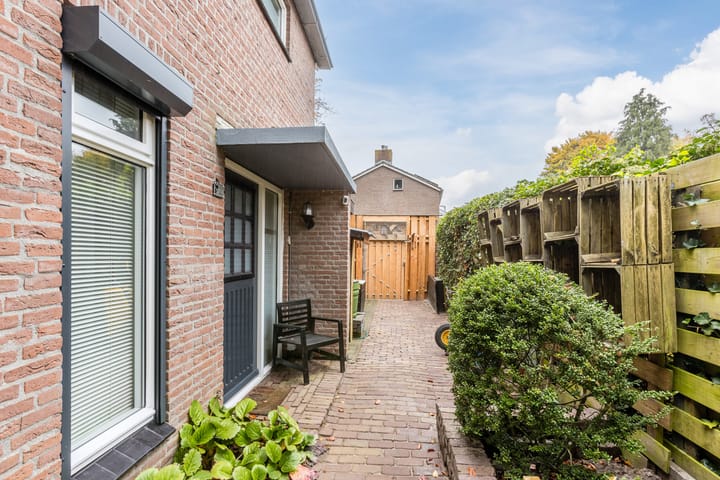 Foto 32 van Laaghalerstraat 28