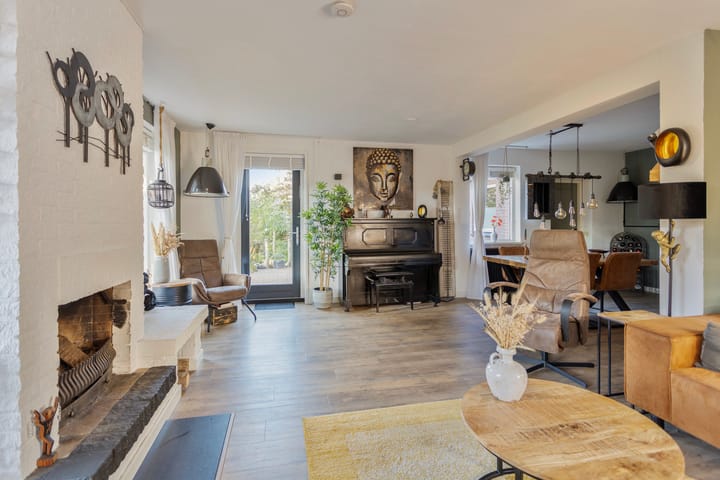 Foto 12 van Laaghalerstraat 28