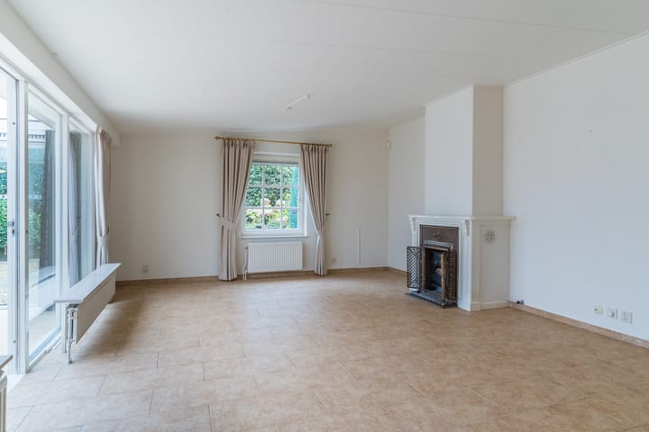 Photo 8 of W.J. Bladergroenstraat 56