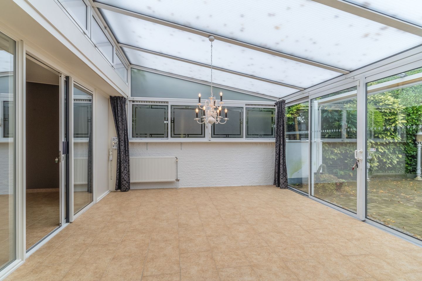 Photo 10 of W.J. Bladergroenstraat 56