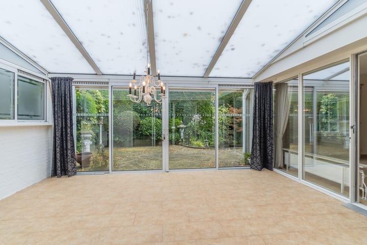 Photo 11 of W.J. Bladergroenstraat 56