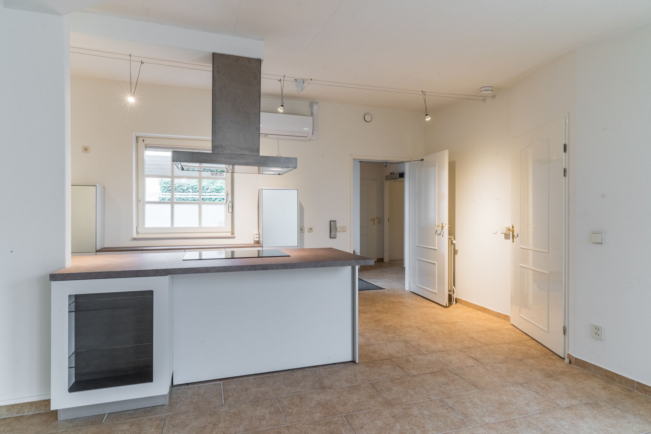 Photo 15 of W.J. Bladergroenstraat 56