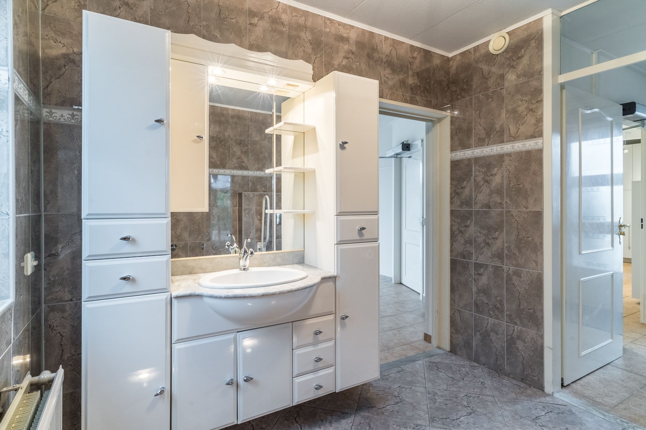 Photo 24 of W.J. Bladergroenstraat 56