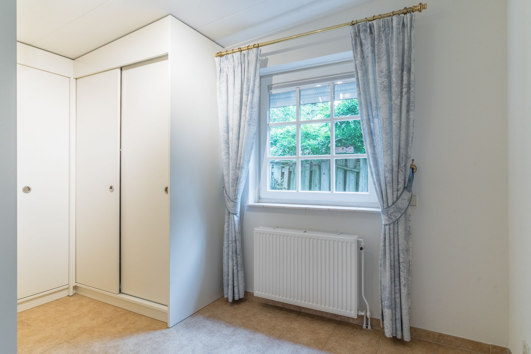 Photo 27 of W.J. Bladergroenstraat 56