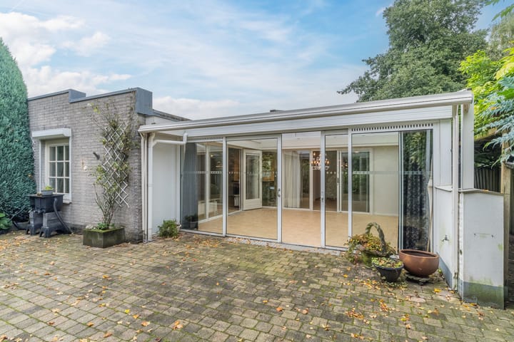 Photo 29 of W.J. Bladergroenstraat 56