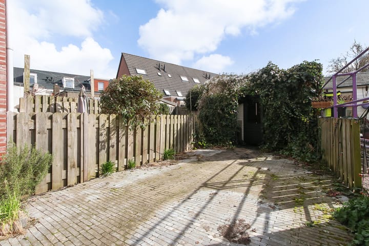 Foto 7 van Kromhout 150