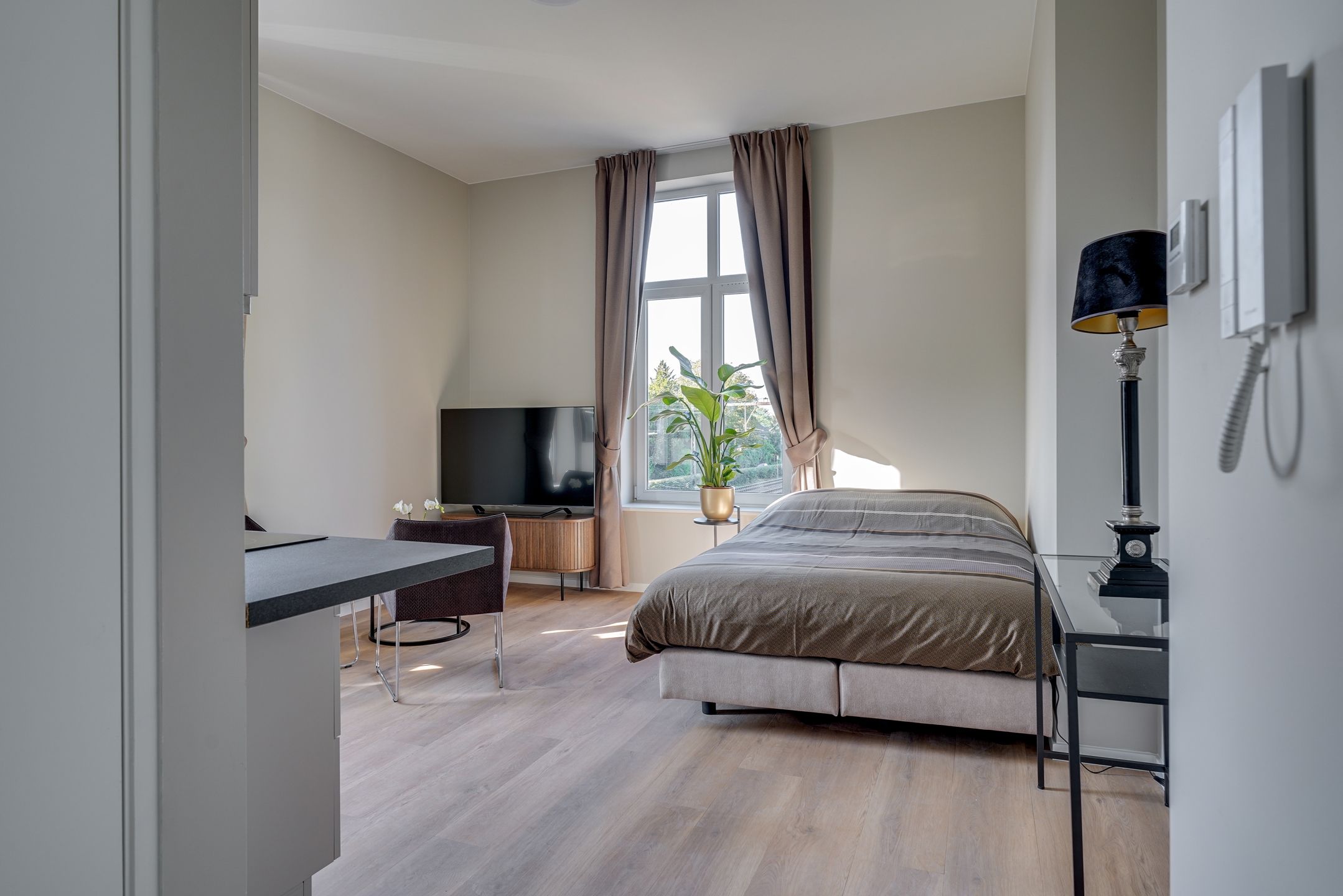 Photo 9 of Middellaan 5-B