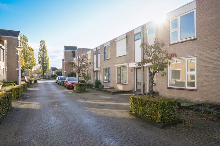 View photo 18 of Pastoor van der Zijlestraat 23