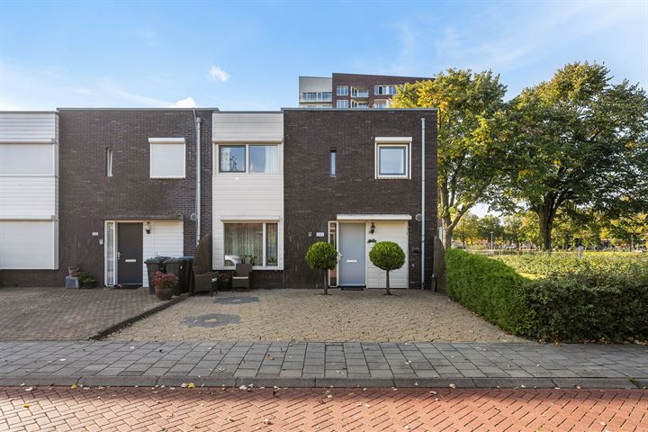 View photo 1 of Wanningstraat 235