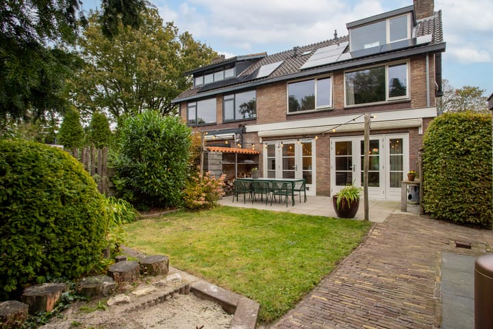 Foto 2 van Van Bergenlaan 4