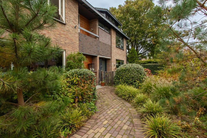 Foto 51 van Van Bergenlaan 4