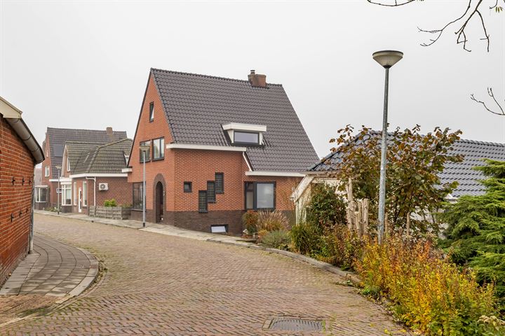 View photo 71 of Houwerdastraat 15