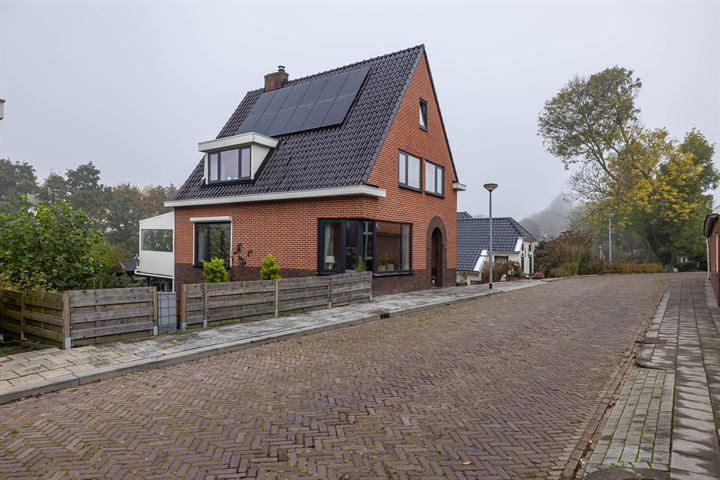 View photo 73 of Houwerdastraat 15