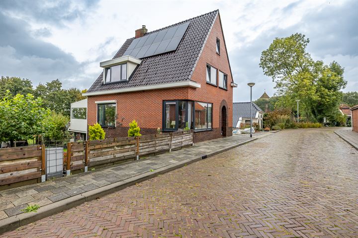 View photo 75 of Houwerdastraat 15