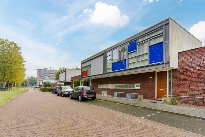 Bekijk foto van Wethouder van den Eijndenstraat 24