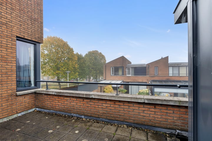 View photo 49 of Hugo Poortmanstraat 28