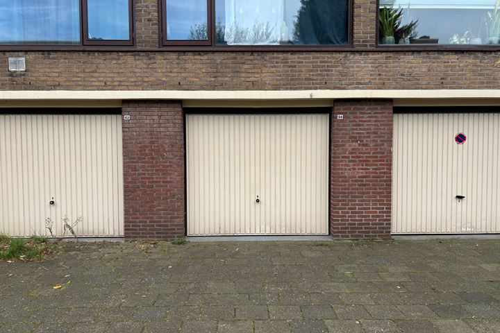 Bekijk foto van Thomas à Kempisstraat 94