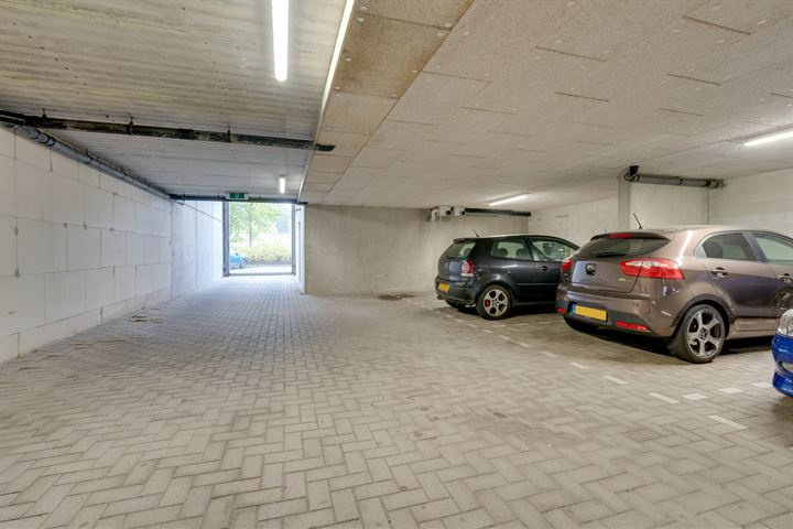 Bekijk foto 46 van Janusz Korczakstraat 16