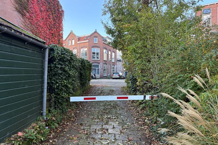 Bekijk foto 3 van Havikstraat parkeerplaats 5