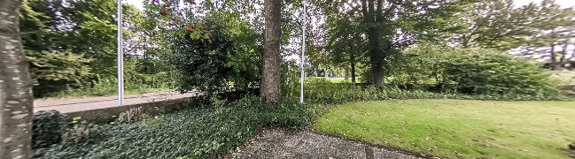 View 360° photo of Voortuin of Van Diepeningenlaan 1