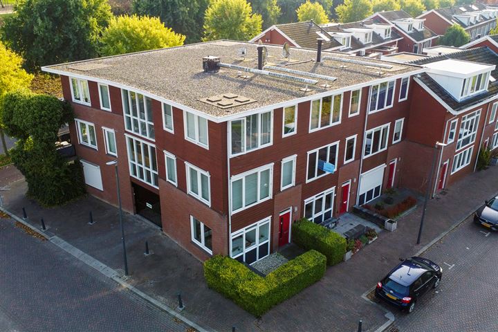 View photo 4 of Piet van de Polsingel 4