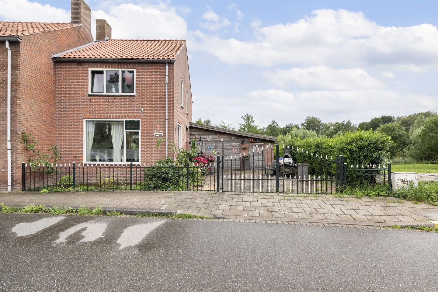 Foto 35 van Zuidendijk 143