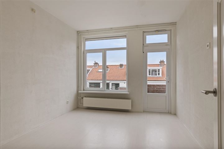 View photo 14 of Woudenbergstraat 23