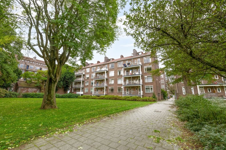 View photo 19 of Bernardus Gewinstraat 34-D