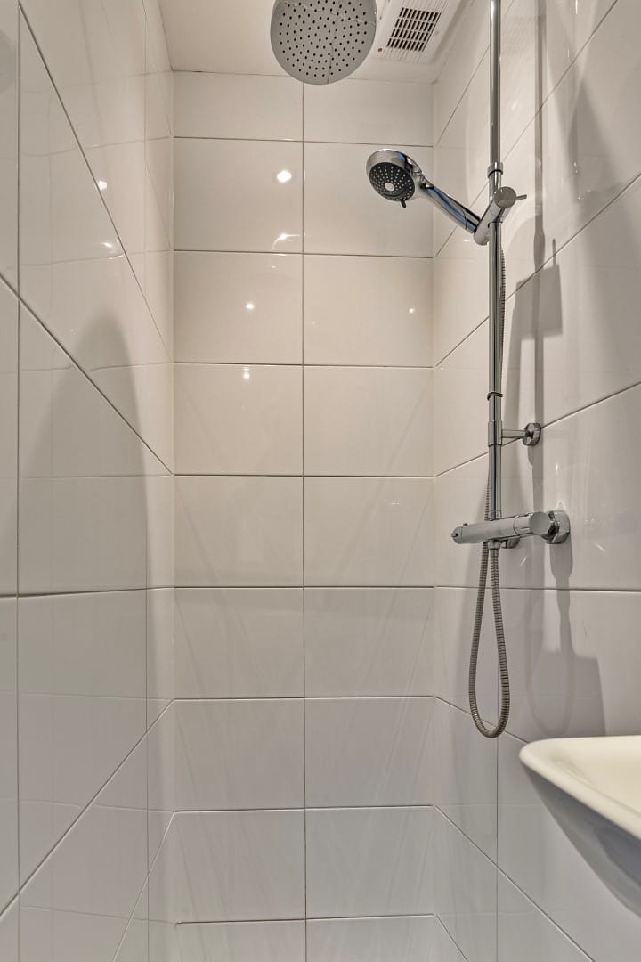 Photo 21 of Harmoniestraat 11-B